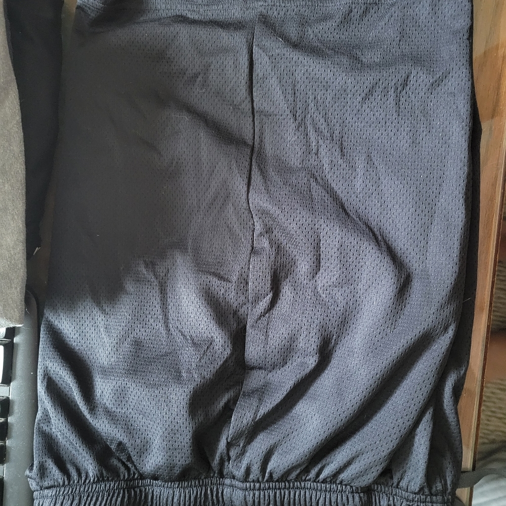 Black under Armour shorts large